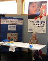 Le stand est prêt à recevoir les visiteurs